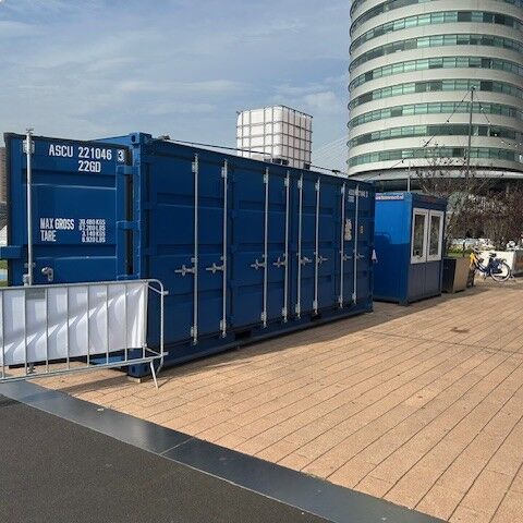 Geleverde units pleinbioscoop Rotterdam