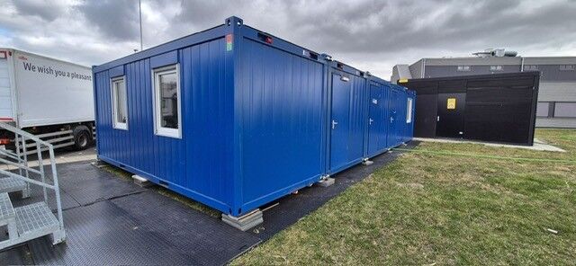 Visual van unit bij Schiphol Airport door Custom Rent